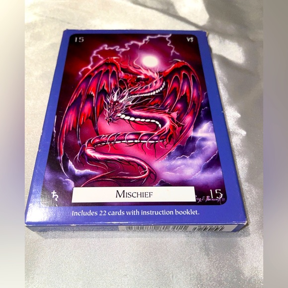 Imperial Dragon Oracle with Booklet By Andy Baggett & Peter Pracownik - Picture 2 of 3